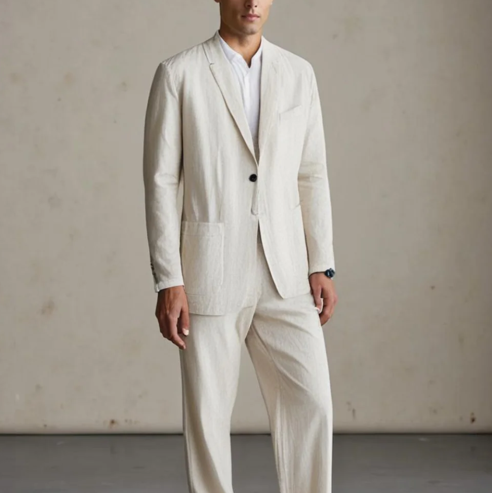 James | Tailored Linen Set